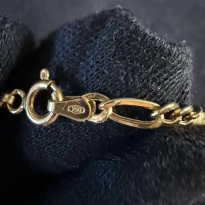 18K Yellow Gold Figaro Chain Necklace
