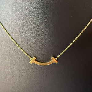 Real 18K Yellow Gold Centered Necklace