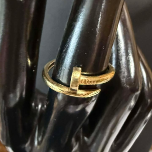 18K Yellow Gold Ladies Ring