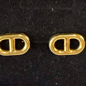 18K Yellow Gold Stud Earrings