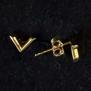 18K Yellow Gold Stud Earrings