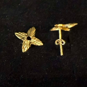 18K Yellow Gold Stud Earrings